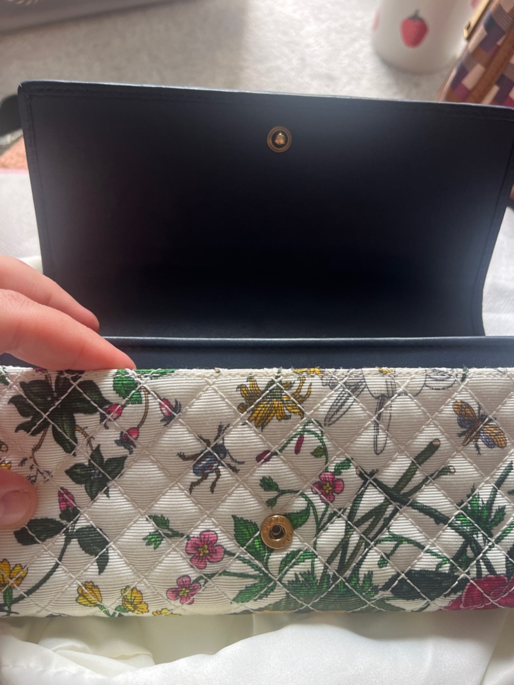 Gucci Zumi Continental Wallet
Quilted Flora Canvas, EUC - Picture 15 of 17
